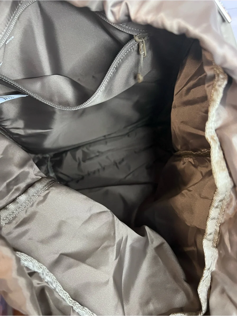 #826 Lululemon Wunderlust Backpack 25L Nomad Taupe NWOT Travel Bag